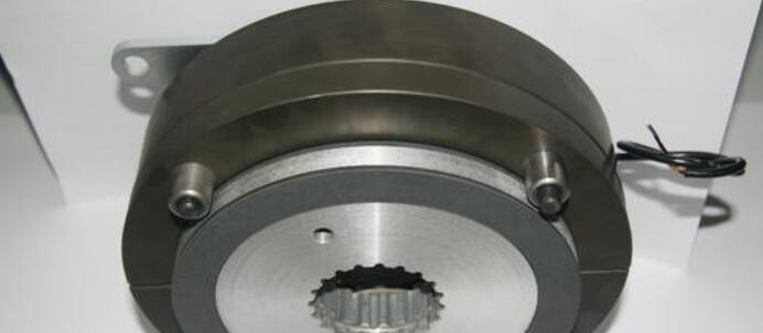 直流電機元件線圈，線圈在直流電機中的作用和原理