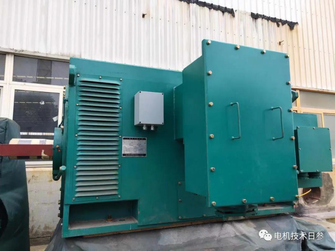 為什么高壓電機(jī)的接線盒足夠大？為什么連接螺栓要用絕緣瓷瓶隔開？